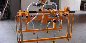 <p style="text-align: center;"><span style="color: #267fb0;">Macchine Speciali per l'Automazione industriale</span></p> 8 Presa Armadio